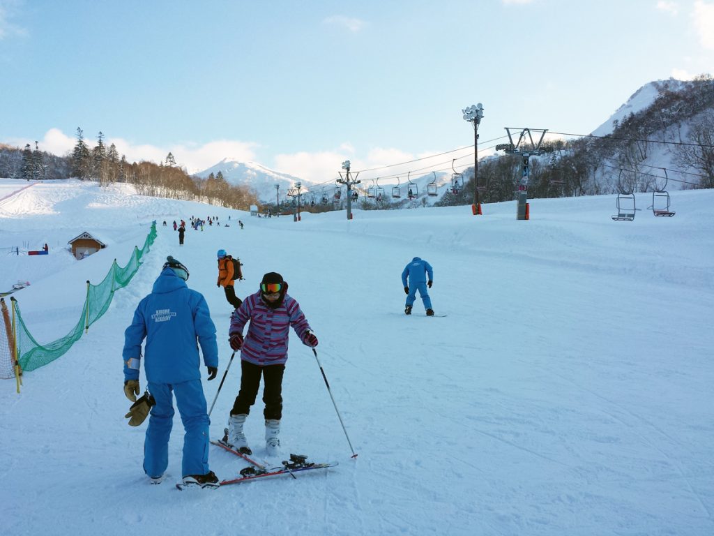 Kiroro ski school