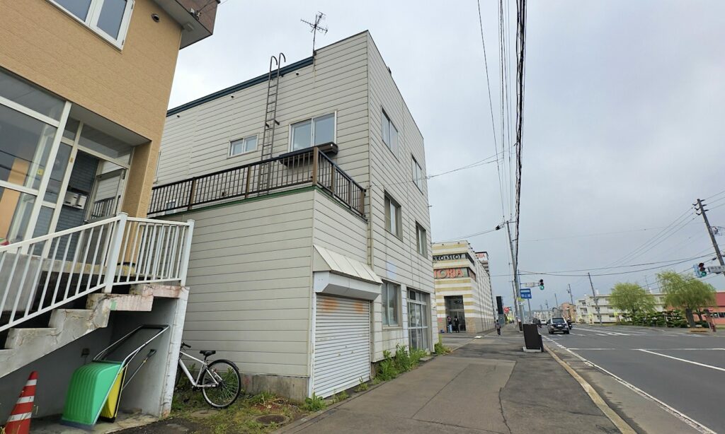 Route5 8-bedroom Residence