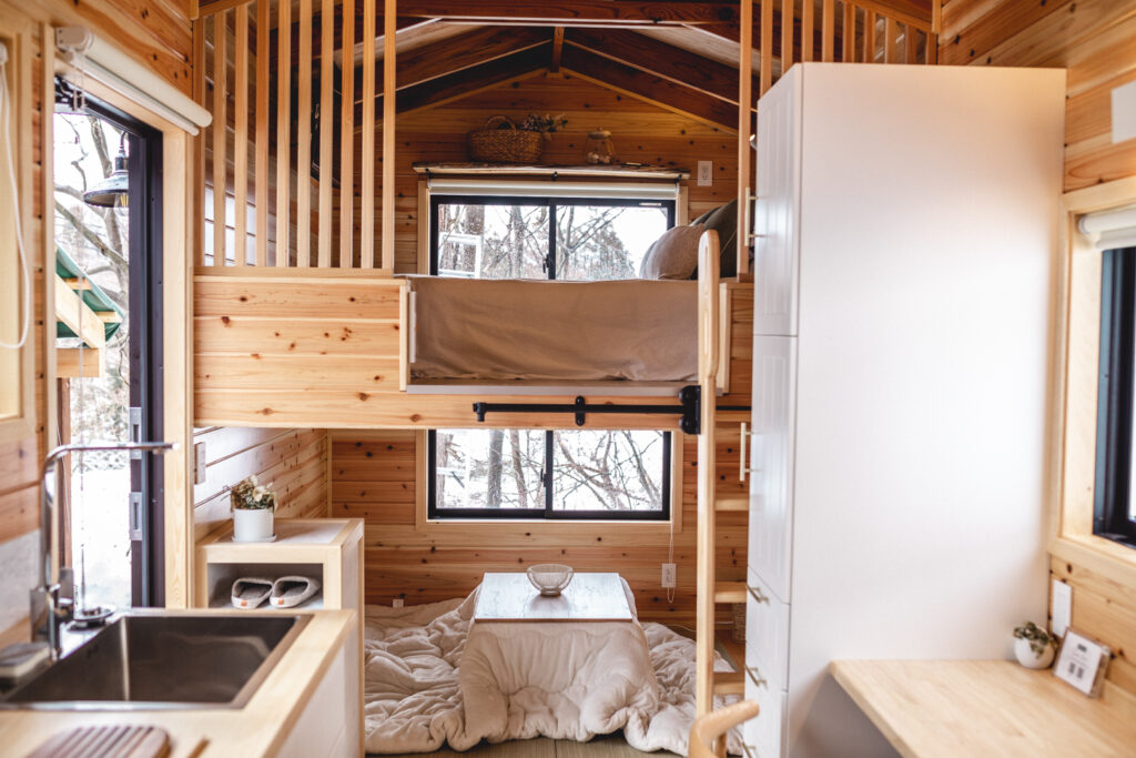 The interior of Ikigai’s Nozawa model tiny home. Image: ikigaico.jp