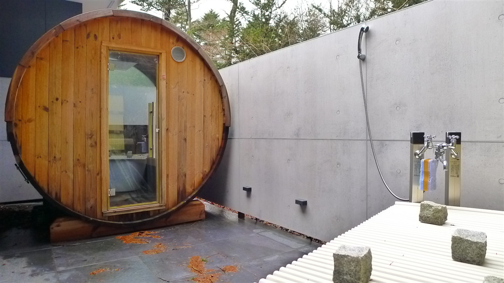 Modern Minami Karuizawa Home with Sauna and Golf Simulator
