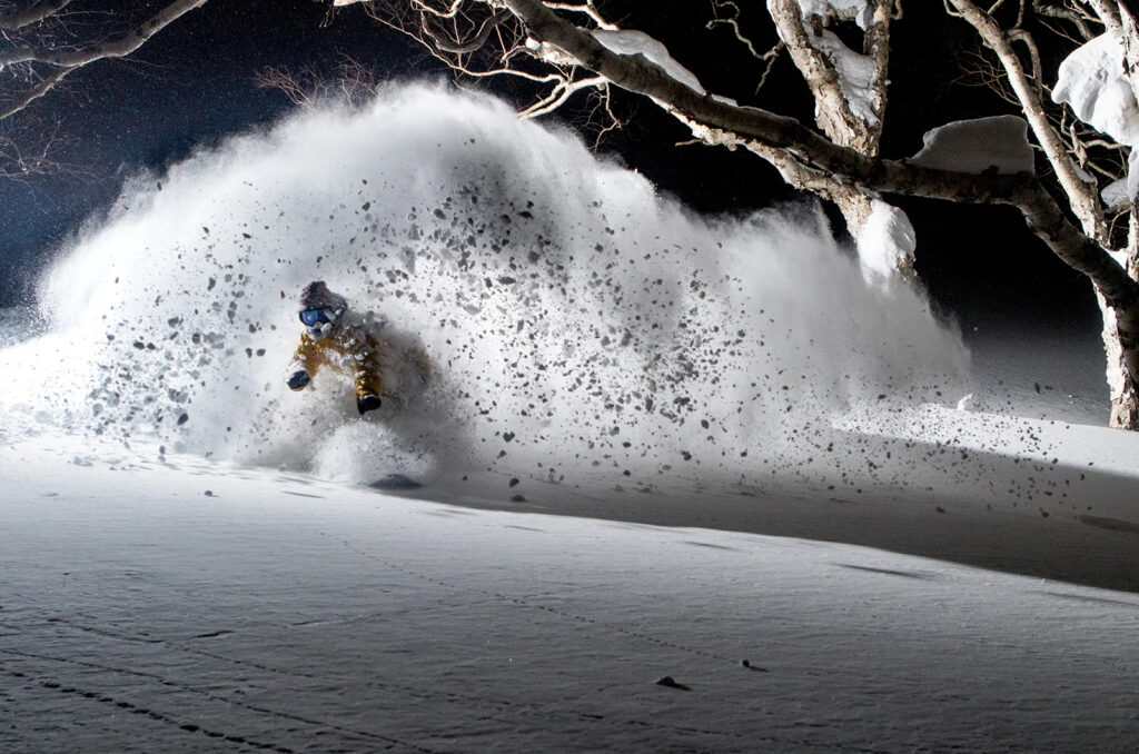 Night skiing at Niseko is not to be missed. Image: niseko.ne.jp