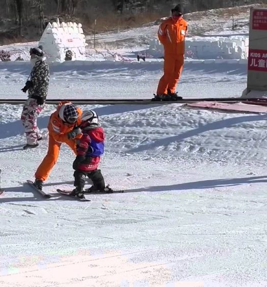 China kids ski school