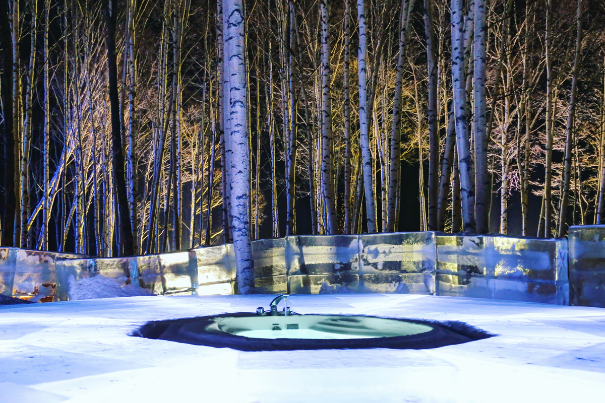 A spa bath for guests of the ice hotel