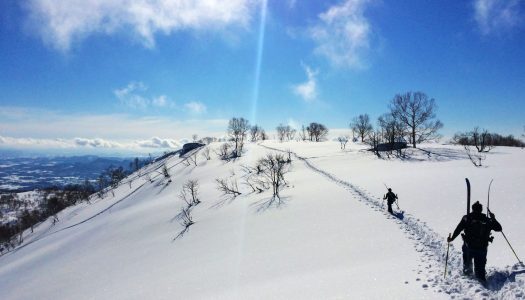Best gifts for people who love skiing in Japan