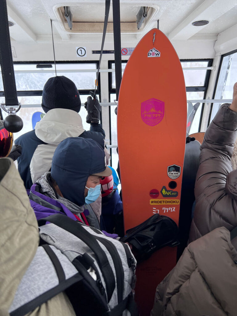 A 205cm powder board, spotted riding the ropeway at Hakkoda Ski Resort