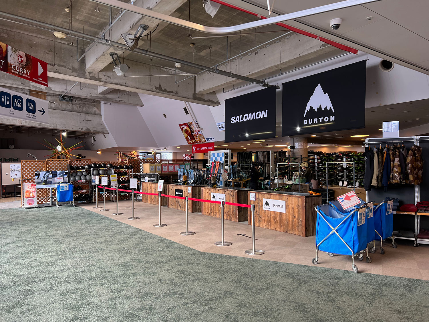 The rentals area at Hakuba Goryu offers Salomon and Burton equipment. 