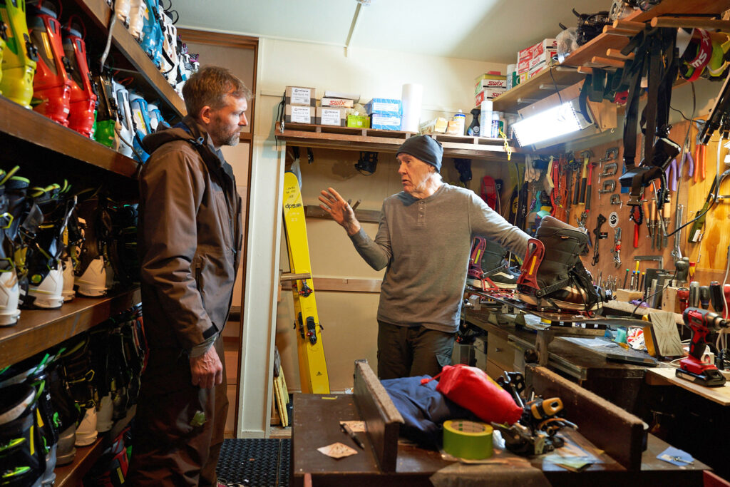 John Morrel explains a splitboarding setup