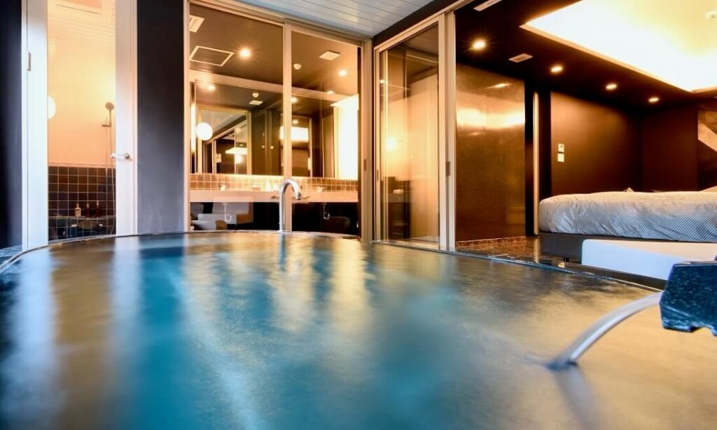 Modern elegance with private onsen lodging at Kokoro no Toki Jusan. 