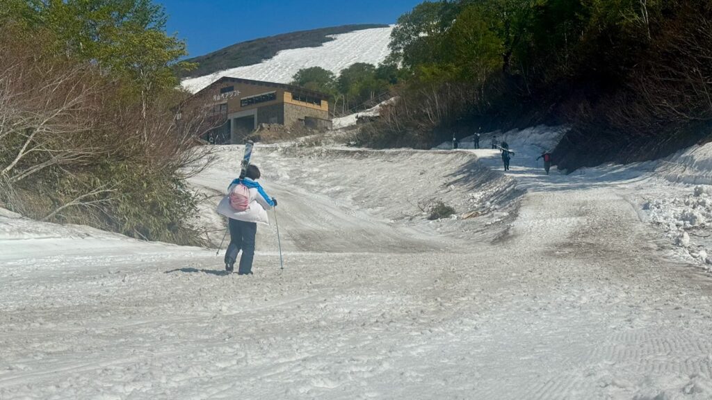 Looking up the last stretch of the walk to the lift and lodge at Mt. Gassan Ski Area