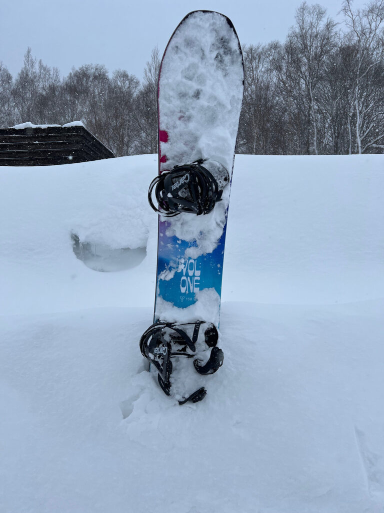 Island Snowboards’ flagship snowboard, the Volume One
