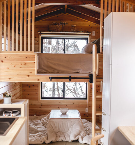 The interior of Ikigai’s Nozawa model tiny home. Image: ikigaico.jp