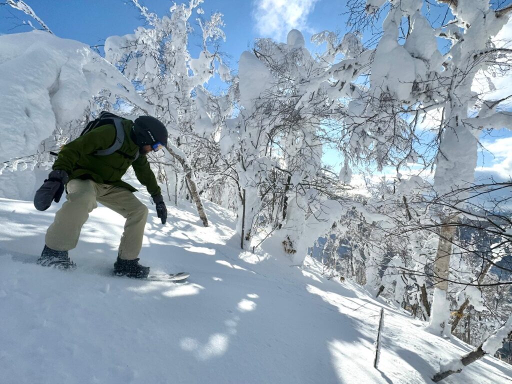  There are endless lines through Rusutsu’s trees. Image: Aron Tarjani